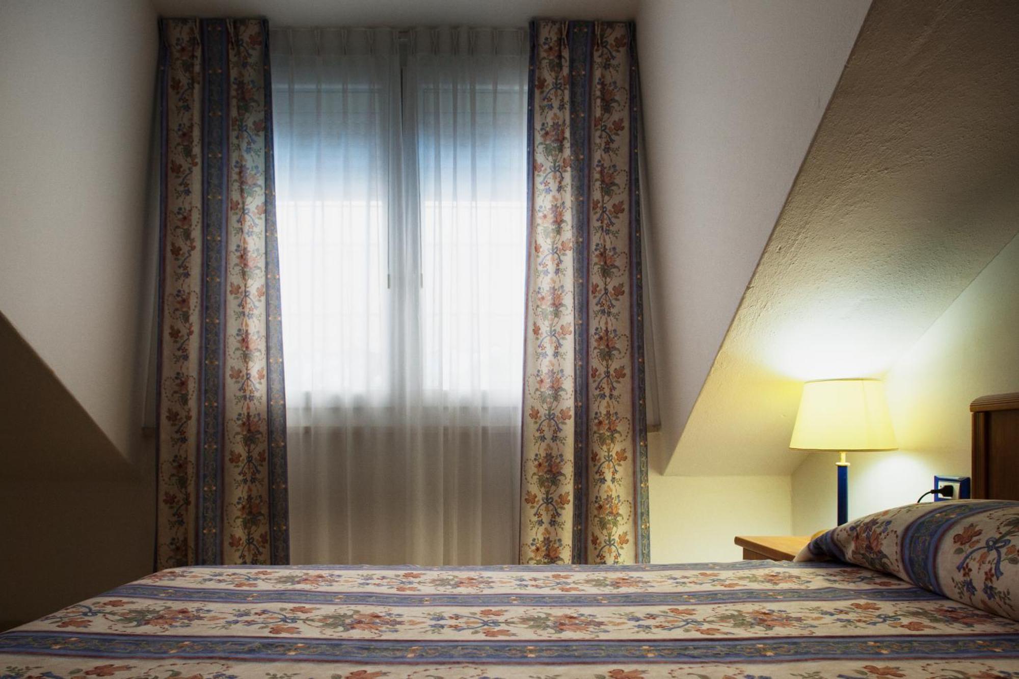 Hotel Caracas Lignano Sabbiadoro Bagian luar foto